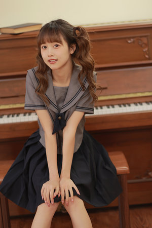 边吃早餐边肉她h霍黎